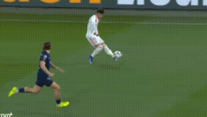  Lyon Kejutkan PSG di Parc des Princes, Jaga Asa Liga Champions