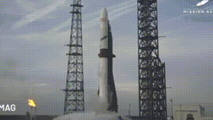  Roket New Glenn Milik Blue Origin Sukses Lepas Landas dan Lakukan Pendaratan Presisi