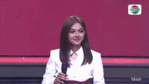 “Rina Nose Tiru Najwa Shihab, Panggung ‘Mega Konser Untuk Perempuan Indonesia’ Dipenuhi Tawa dan Pesan Emansipasi”