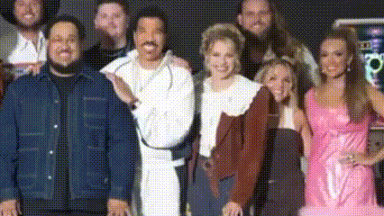  Cinta Bersemi di Panggung “American Idol”, Ray Boyd dan Brooks Roster Resmi Go Public