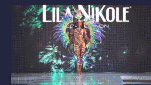  Lila Nikole Rayakan 15 Tahun Berkarya di Miami Swim Week dengan Koleksi Bikini Spektakuler