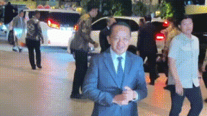  Menteri ESDM Bahlil Lahadalia Hadiri Resepsi El Rumi dan Syifa Hadju, Doakan Keluarga Sakinah