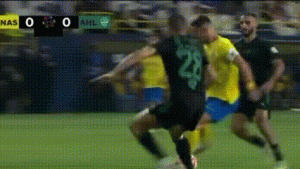  Al Nassr vs Al Ahli: Duel Panas Penuh Gol, Ronaldo dan Mahrez Jadi Sorotan