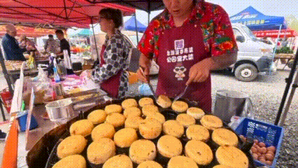 Jelajah Jajanan  Beijing: Dari Wonton Legendaris hingga  Ekstrem di Pasar Tradisional