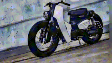 Super Cub Jadi “Karya Seni Berjalan”, Harga Tembus Rp130 Juta