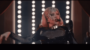  The Devil Wears Prada 2 Siapkan Soundtrack Ikonik Baru, Kembalinya Dunia Fashion Paling Glamour di Hollywood