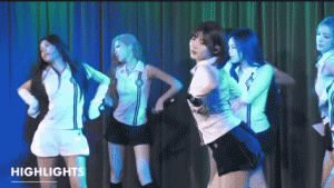  Hearts2Hearts Guncang GRAMMY Museum Lewat Penampilan “RUDE!” di Global Spin Live