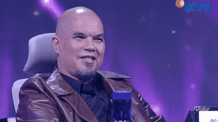  Tangis Haru dan Kejutan Ulang Tahun Ahmad Dhani Warnai Panggung “The Icon Indonesia”