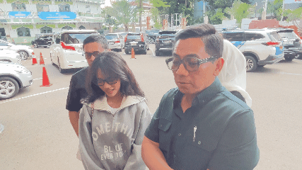  Fuji Datangi Polres Metro Jakarta Selatan Bersama Tim Kuasa Hukum Sandy Arifin, Serahkan Bukti Tambahan