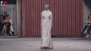 Maison Margiela Tampilkan Koleksi Fall 2026 di Shanghai, Glenn Martens Angkat Tema Rekonstruksi dan Upcycling Kreatif