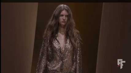 Roberto Cavalli Tampilkan Kemewahan Tropis dalam Koleksi Spring/Summer 2026 di Milan Fashion Week