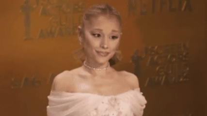  Ariana Grande dan Ethan Slater Dikabarkan Putus Setelah Hampir Tiga Tahun Berpacaran