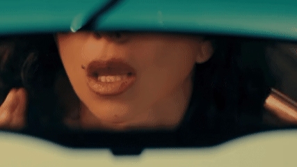  INNA Hadirkan Nuansa Liburan Tanpa Beban Lewat Single Enerjik “Wizz Away”