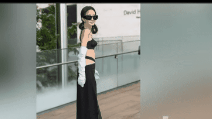 Vera Wang Curi Perhatian dengan Penampilan Berani di Fragrance Foundation Awards 2026