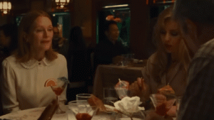  Julianne Moore Tampil di “The Debut”, Film Drama tentang Dunia Teater yang Penuh Tekanan dan Transformasi