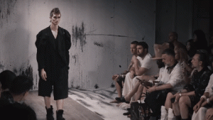 Yohji Yamamoto Tampilkan Koleksi Terbaru di Paris Fashion Week Menswear