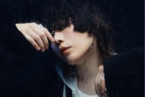 Keina Suda Rilis “Nightmare”, Pembuka Album Baru LOVE HATE yang Sarat Kontradiksi Emosi