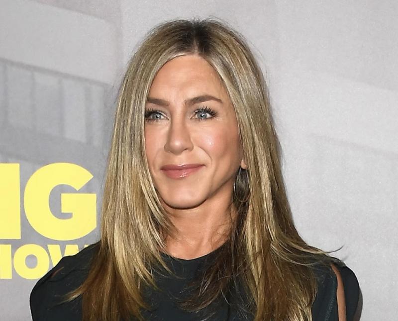 Jennifer Aniston Bagikan Momen Liburan Musim Panas Bersama Kekasih Jim Curtis