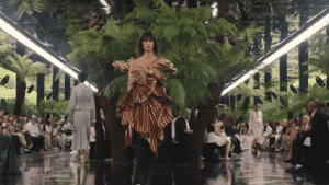  Dior Tampilkan Keanggunan Artistik di Haute Couture Fall/Winter 2026/2027 Paris