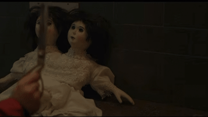  Film Horor “She Saw Us” Suguhkan Teror Rumah Tua dengan Misteri Penyihir dan Anak Berkepala Dua