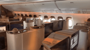 Emirates Tampilkan Pengalaman Premium Boeing 777 Business Class di Rute Dubai–Brussels