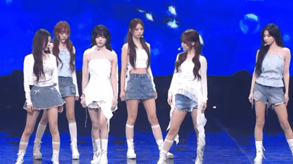  tripleS Tampilkan Semangat Bangkit Lewat Penampilan “Baby Flower” di Open Concert 