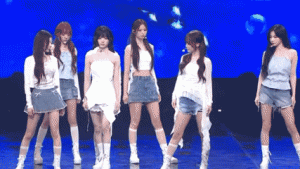  tripleS Tampilkan Semangat Bangkit Lewat Penampilan “Baby Flower” di Open Concert