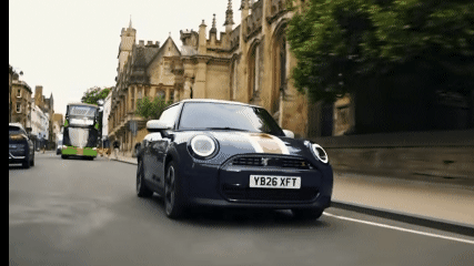  MINI Luncurkan Cooper Oxford Edition, Rayakan 25 Tahun Produksi MINI Modern di Pabrik Oxford