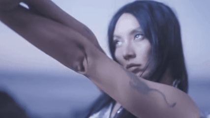  Jaguar Jonze Gandeng KIRE di Single Baru “HALF DEVIL”, Angkat Pergulatan Identitas Dua Budaya