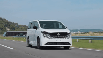 Nissan Luncurkan All-New Elgrand di Jepang, Minivan Premium Kini Lebih Mewah dengan Teknologi e-POWER Generasi Terbaru