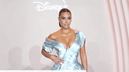 Kim Kardashian Ungkap Pesan Terakhir dari Sang Nenek Sebelum Wafat di Usia 91 Tahun