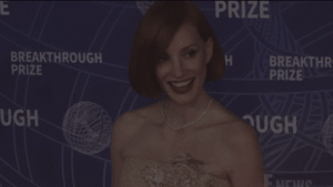 Jessica Chastain Kembali ke Film Horor, Trailer Other Mommy Tampilkan Sosok Ibu Misterius