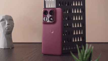 Motorola Edge 70 Pro Tawarkan Desain Tipis, Baterai Tahan Lama, dan Kamera Mumpuni di Kelas Menengah Premium
