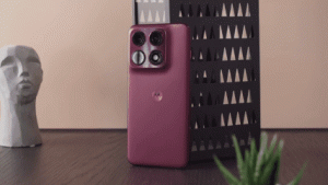 Motorola Edge 70 Pro Tawarkan Desain Tipis, Baterai Tahan Lama, dan Kamera Mumpuni di Kelas Menengah Premium