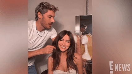  Chrishell Stause Tampil dengan Warna Rambut Baru ‘Whiskey Copper’, Bagikan Proses Transformasi Bersama Chris Appleton