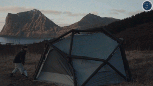 Peralatan Camping Modern yang Bikin Aktivitas Outdoor Makin Nyaman dan Praktis