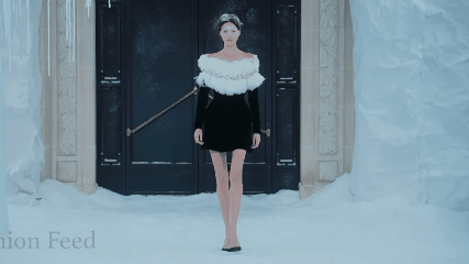 Celia Kritharioti Tampilkan Koleksi Haute Couture  yang Sarat Kemewahan di Paris