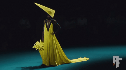  Robert Wun Suguhkan Koleksi Haute Couture “Childsplay”, Imajinasi Masa Kecil Bertemu Kemewahan Paris