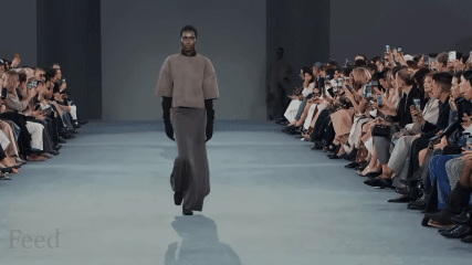 Max Mara Tampilkan Koleksi Womenswear Elegan Karya Ian Griffiths di Milan Fashion Week