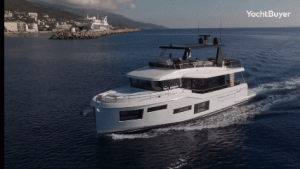  Beneteau Grand Trawler 63, Kapal Trawler Terbesar dengan Jangkauan hingga 2.500 Mil Laut