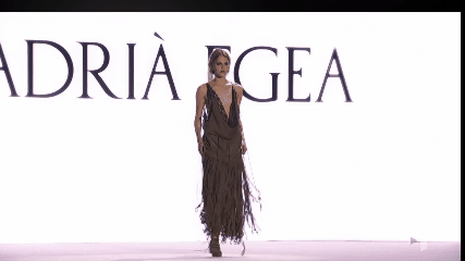  Adrià Egea Tampilkan Koleksi Penuh Karakter di Mercedes-Benz Fashion Week Madrid
