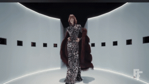 Valentino Garavani Hadirkan “Specula Mundi” di Haute Couture Spring/Summer 2026