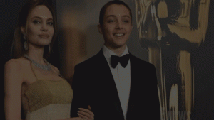  Knox Jolie-Pitt Tampil dengan Rambut Merah Berduri, Gaya Barunya Curi Perhatian