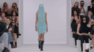 Courrèges Spring Summer 2026 Hadirkan Estetika Futuristik dalam Sentuhan Minimalis