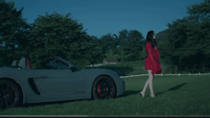 Tiffany Young Hadirkan “Edge”, Lagu tentang Menjadi Tempat Aman di Tengah Kekacauan