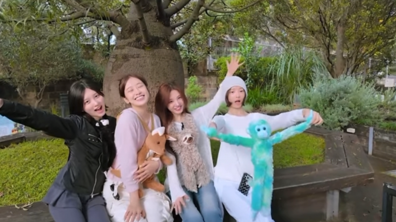 IVE Nikmati Keseruan Liburan di Kebun Binatang Sydney, dari Koala hingga Kanguru