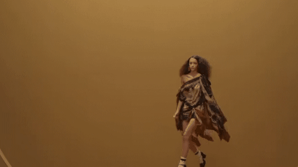  Zimmermann Hadirkan Koleksi Ready-to-Wear FW26 di Paris Fashion Week