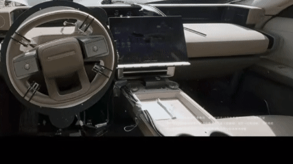  Freelander 8 Jalani Uji Ketahanan Ekstrem, Terguling Berkali-kali tetapi Masih Bisa Melaju