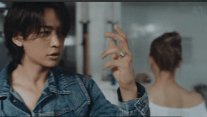  Minho Hadirkan Nuansa Penuh Gairah Lewat Lagu “Hot”