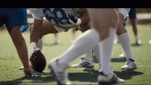David Corenswet dan Isabel May Bintangi Film Mr. Irrelevant, Kisah Inspiratif Pemain NFL John Tuggle